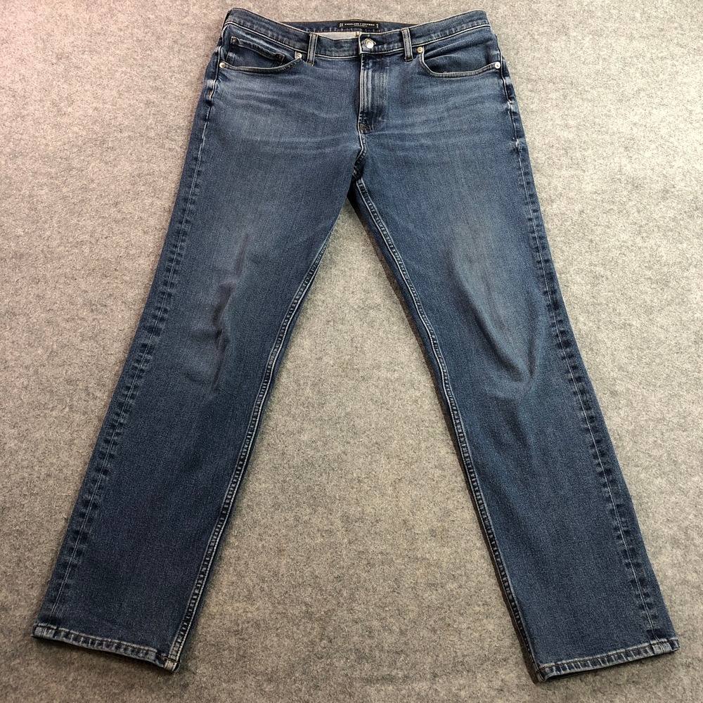 Everlane Mens Relaxed Straight Fit Jeans 34x32 (Fits 36x31) Blue Denim Uniform